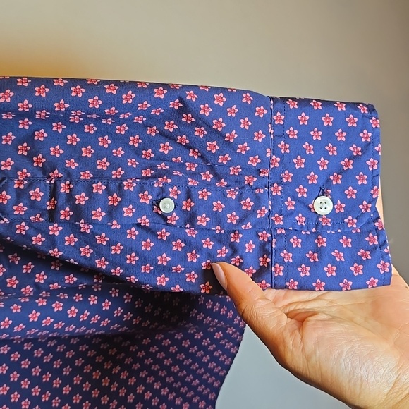 J. Crew Organic Cotton Slim Untucked Stretch Secret Wash Sleeved Floral Shirt - Picture 9 of 13